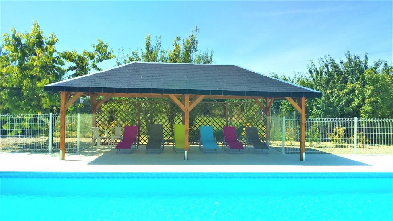 Les Gites Du Vigneron Et Cd'H Saint-Seurin-de-Palenne Exterior foto